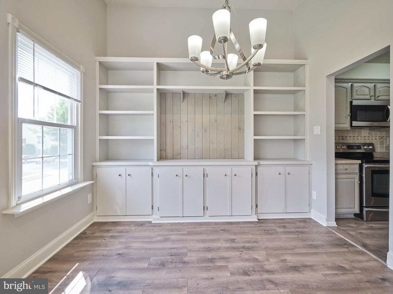 51 Meadow Ln - Photo 6 of 38