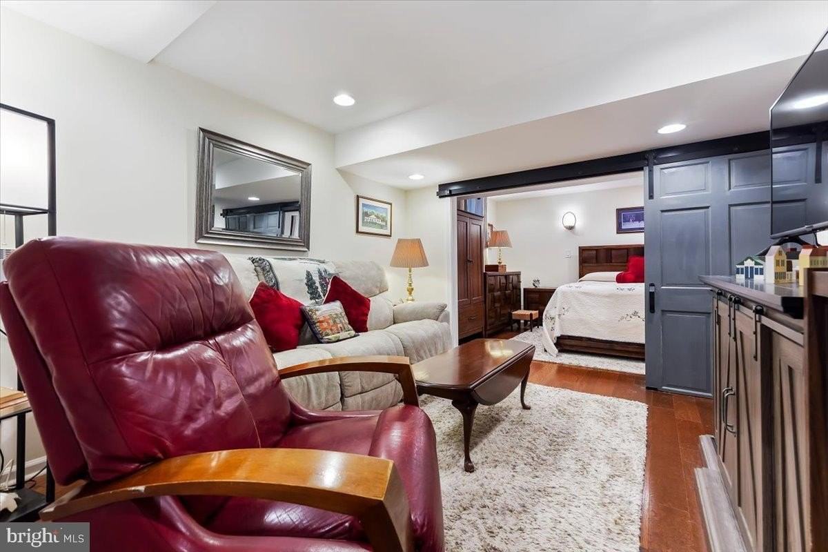 43 N Hawthorne Rd #LL - Photo 5 of 27