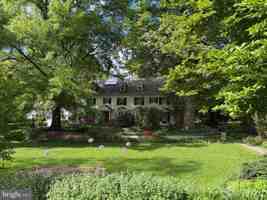featured image of 1121 Spring Grove Ave