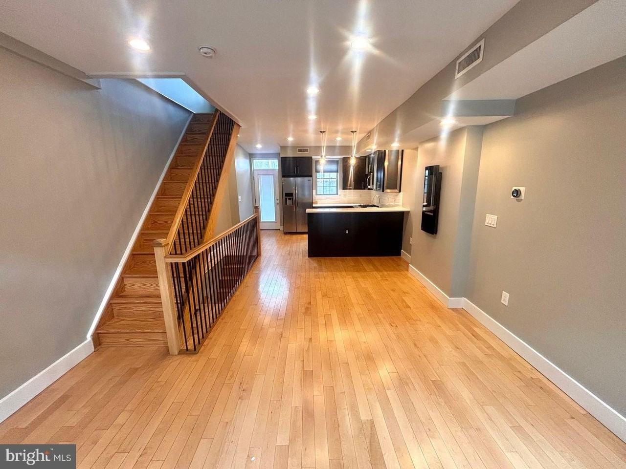 533 Manton St - Photo 3 of 22