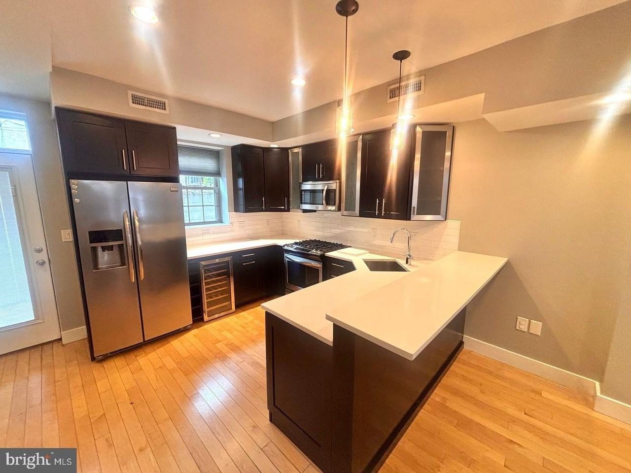 533 Manton St - Photo 6 of 22