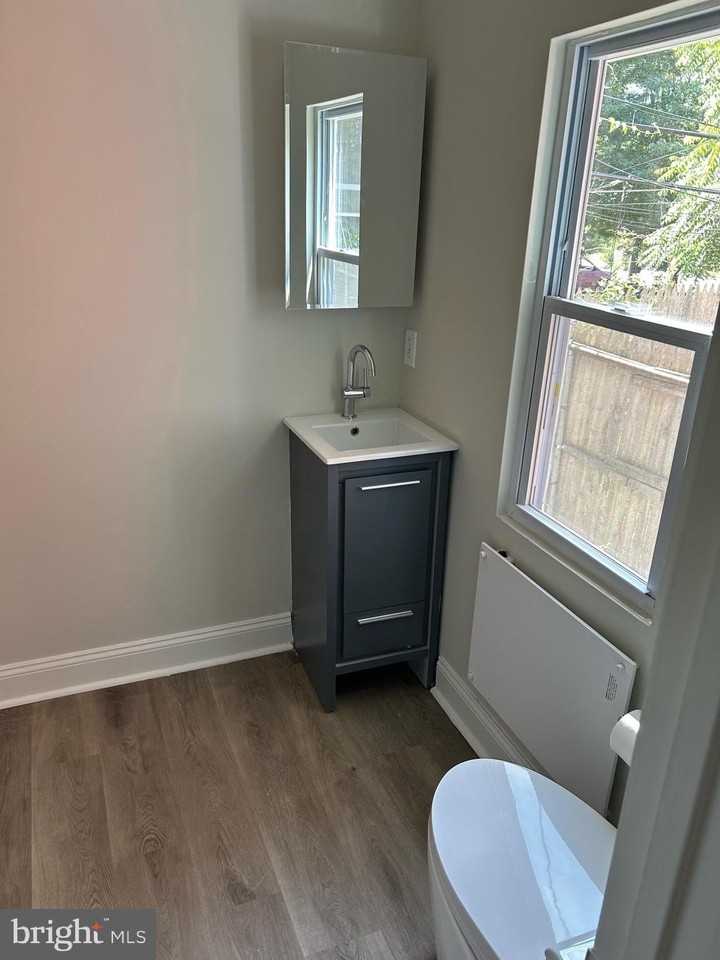 2511 N 31st St - Photo 4 of 7
