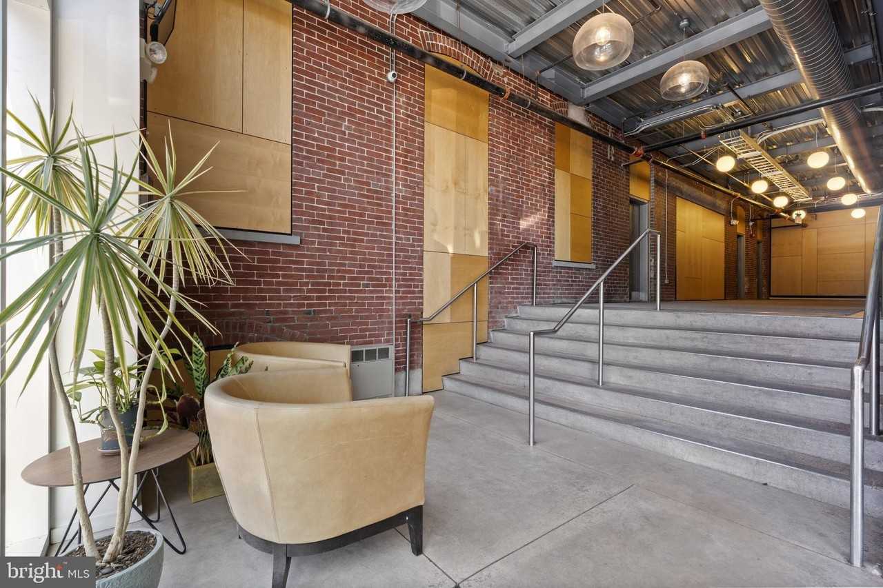 1714 Memphis St #106 - Photo 5 of 34