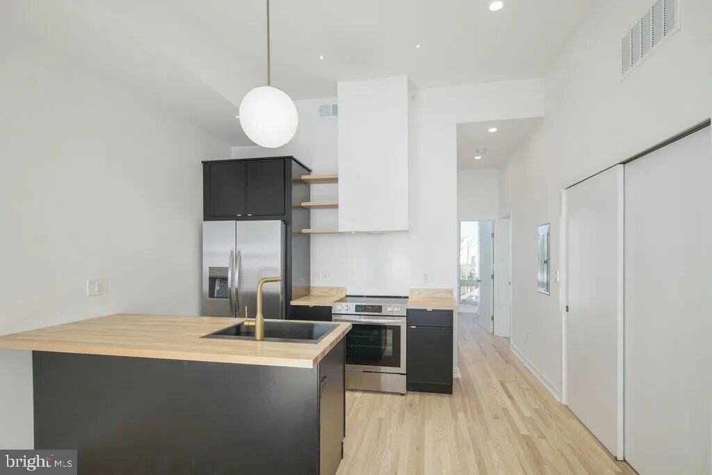 2331 Frankford Ave #3 - Photo 2 of 14