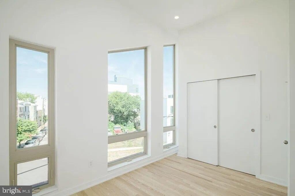 2331 Frankford Ave #3 - Photo 7 of 14