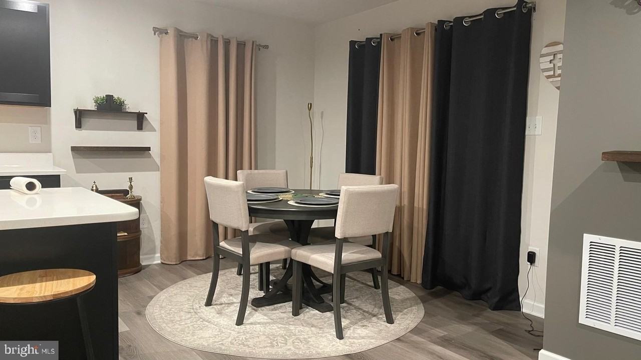 205 Thicket Dr - Photo 5 of 19