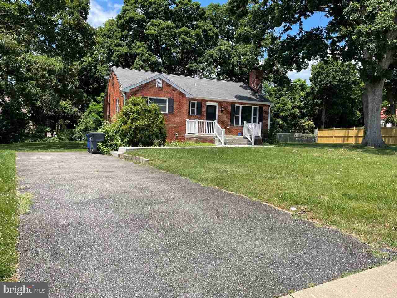 5922 Pratt St - Photo 3 of 19
