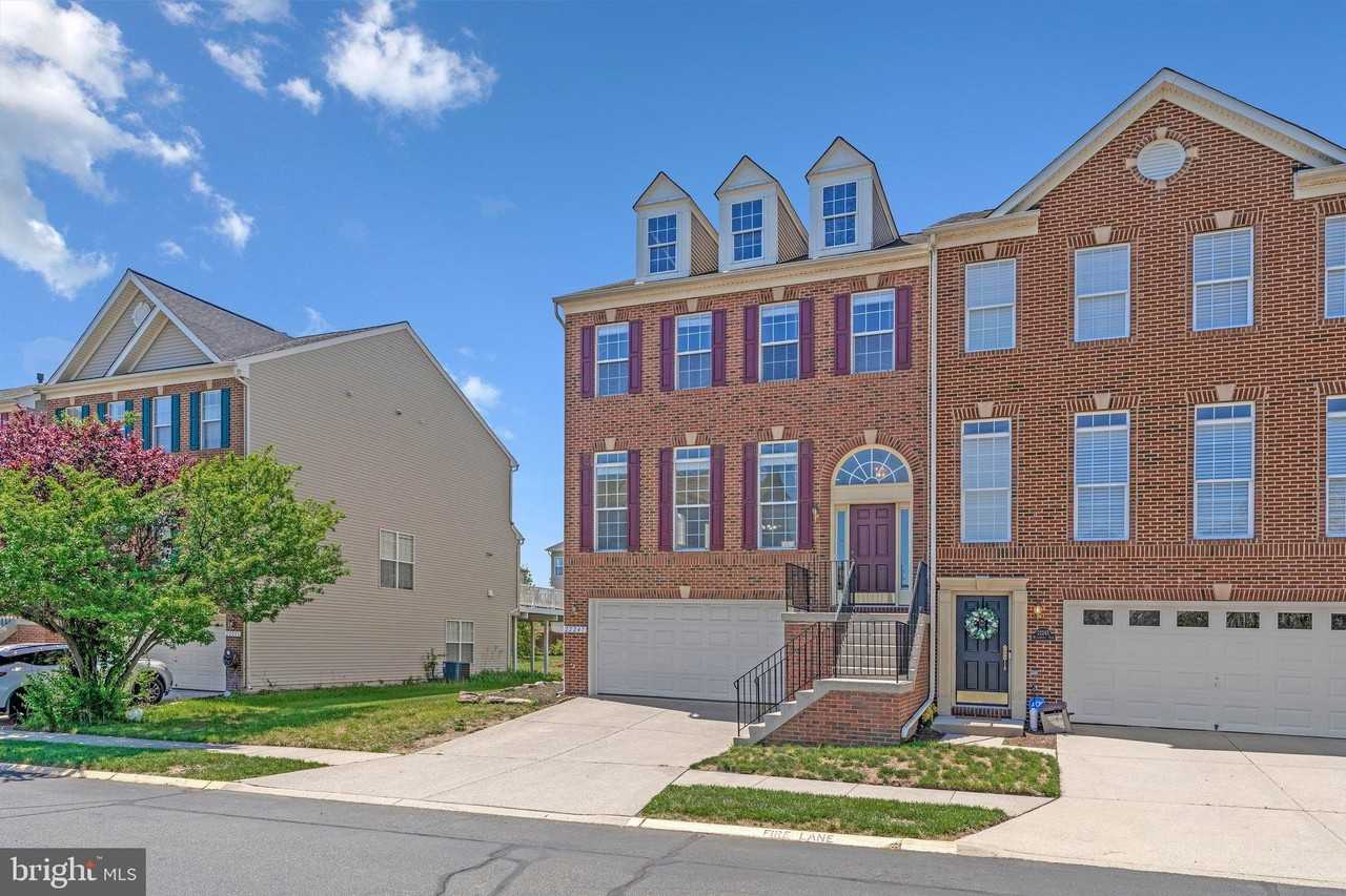 22247 Waterberry Ter - Photo 2 of 42