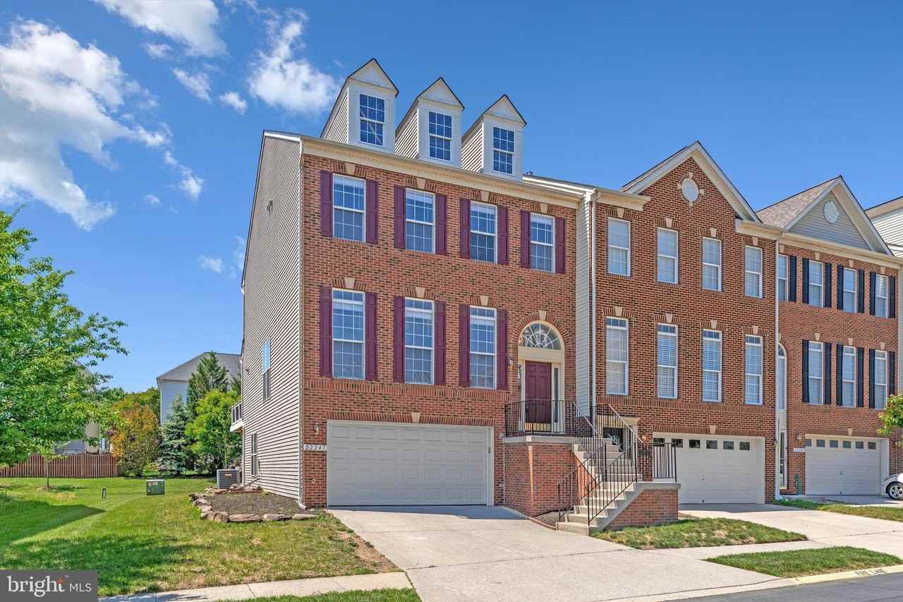 22247 Waterberry Ter - Photo 3 of 42