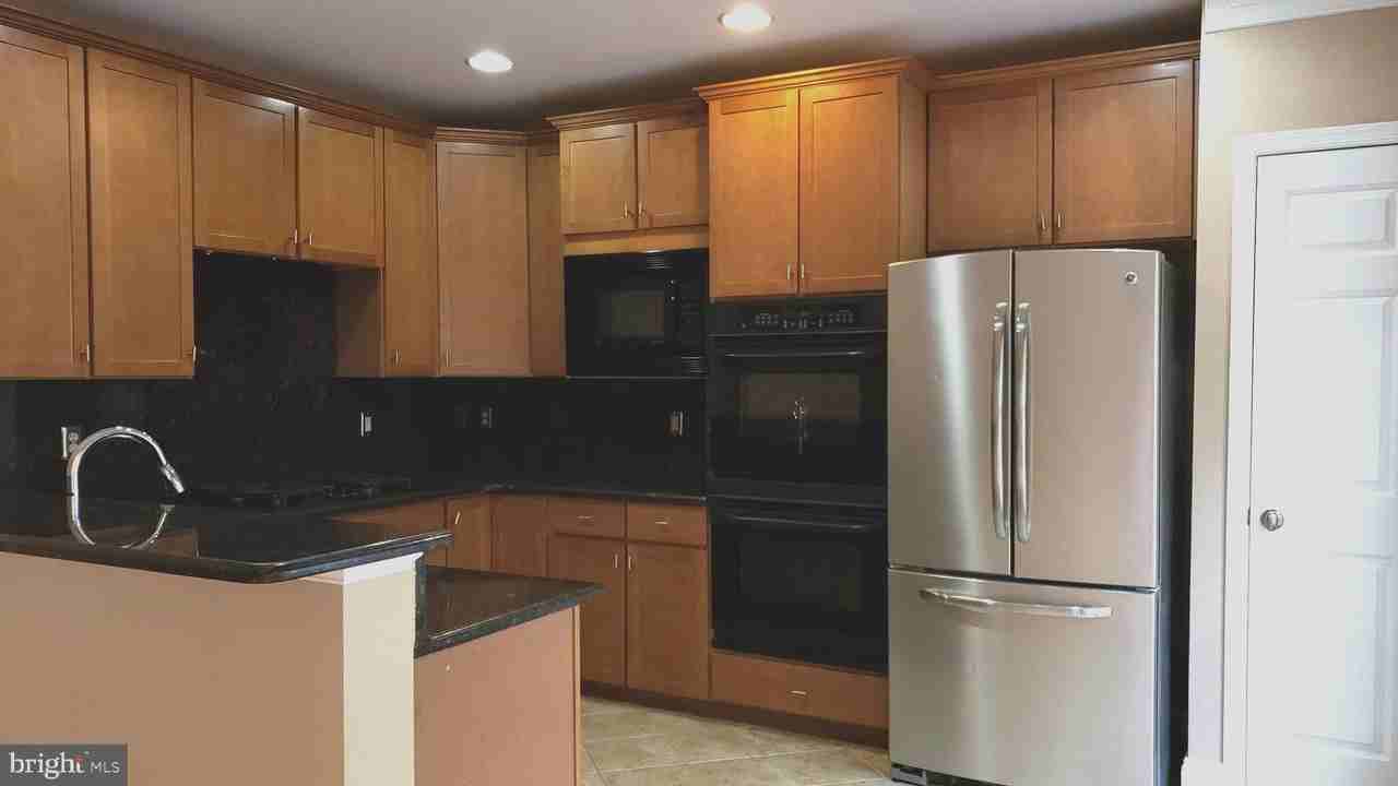 18441 Sierra Springs Sq - Photo 7 of 28