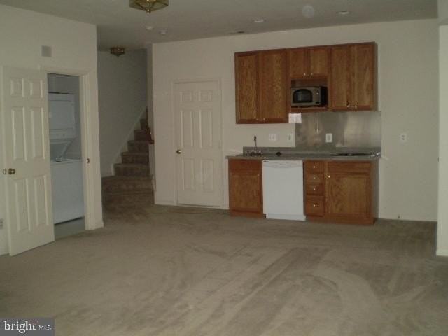 202B Spencer Ter Se - Photo 3 of 4