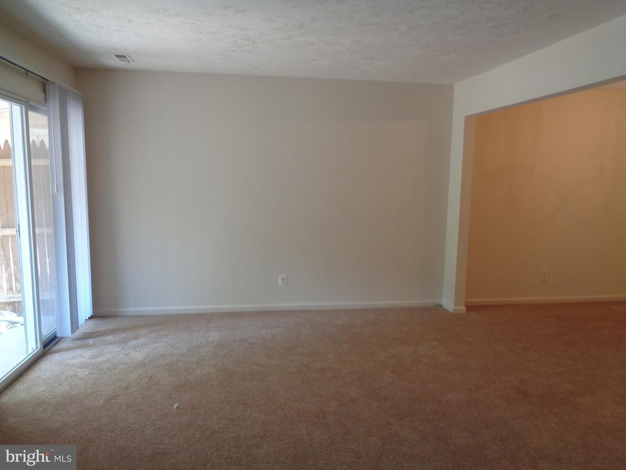 7 Farrell Ln - Photo 6 of 12