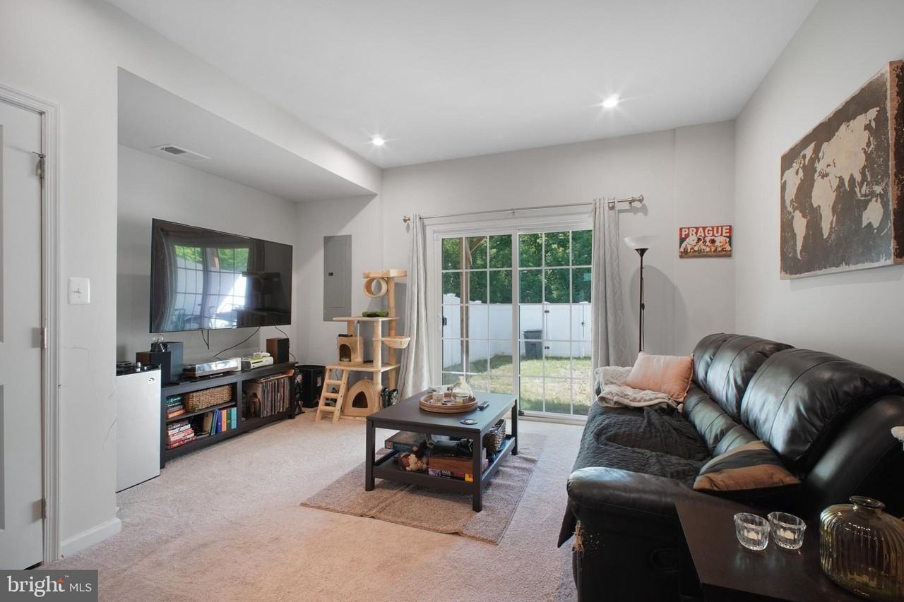 535 View Point Way - Photo 4 of 33