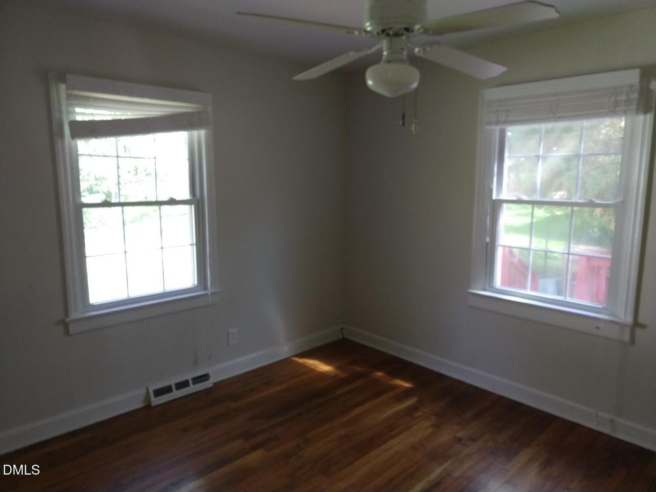 229 Urban Dr - Photo 6 of 17