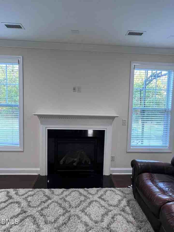 1108 Holland Bend Dr - Photo 5 of 20