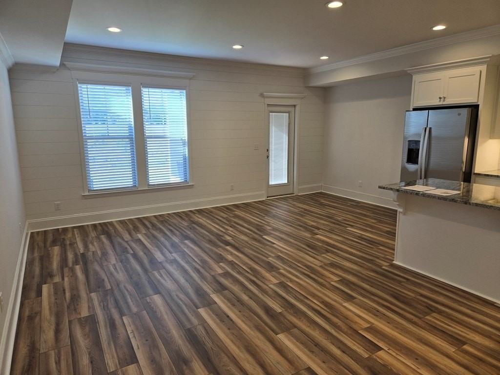 5373 Hamilton Green Cir - Photo 3 of 21