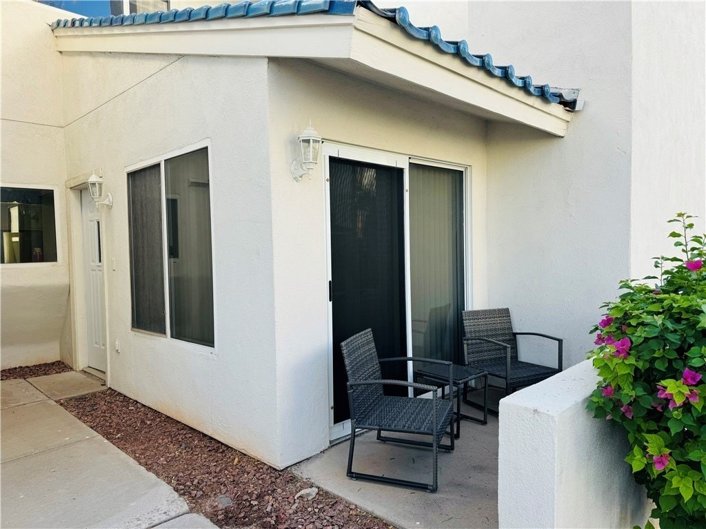 1800 Clubhouse Dr #K90 - Photo 2 of 43