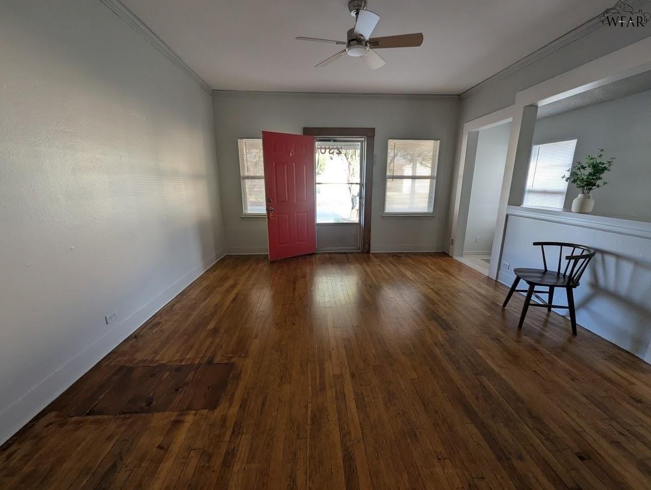 2306 Garfield St - Photo 5 of 34