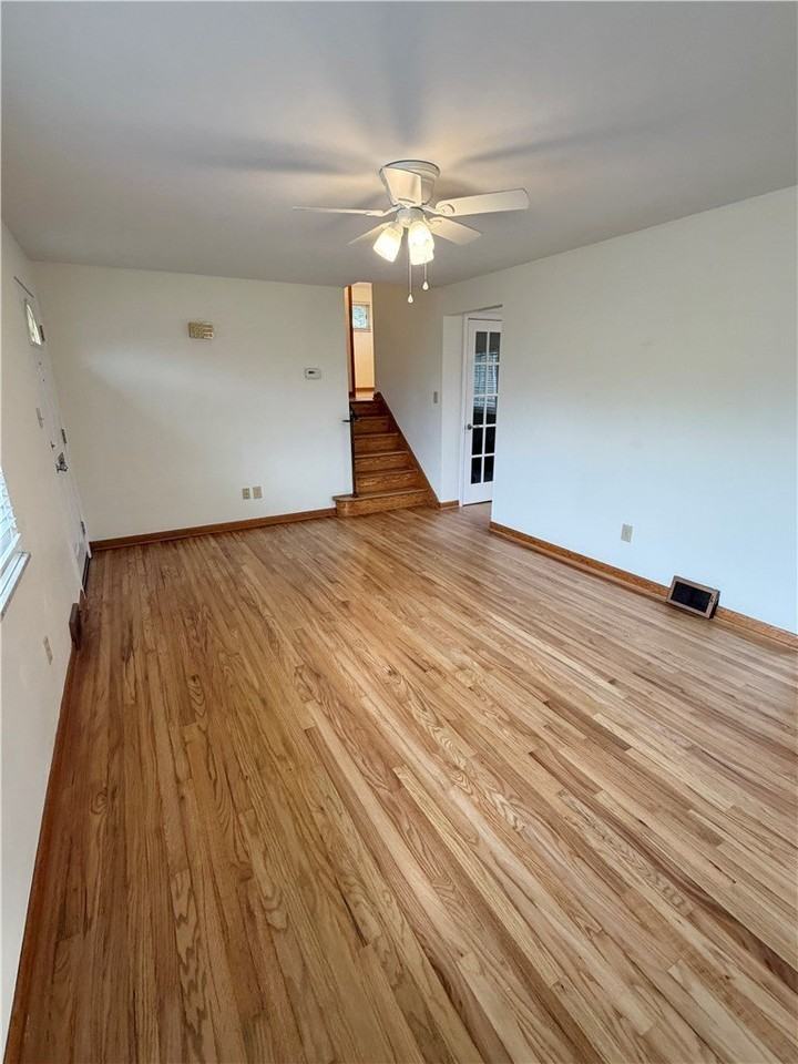 314 N Highland Ave - Photo 4 of 37