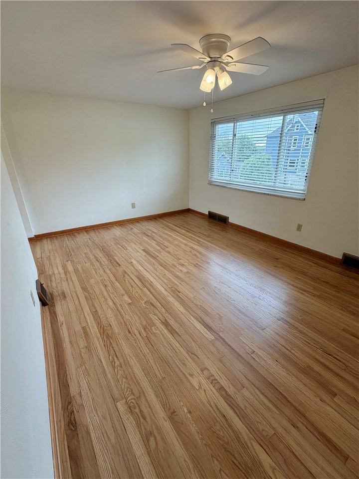 314 N Highland Ave - Photo 6 of 37