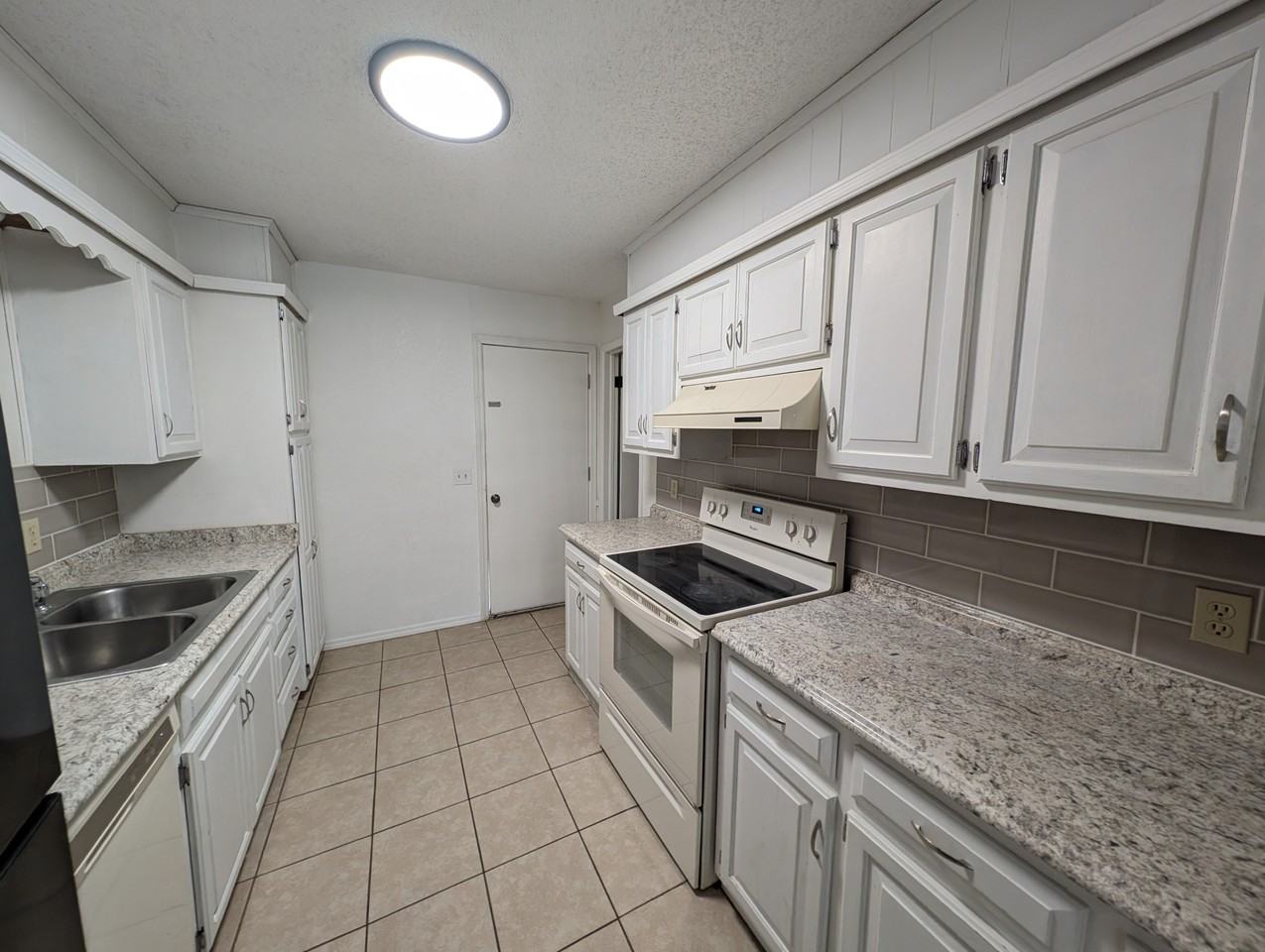 9902 E 22nd Pl #9902 - Photo 4 of 10