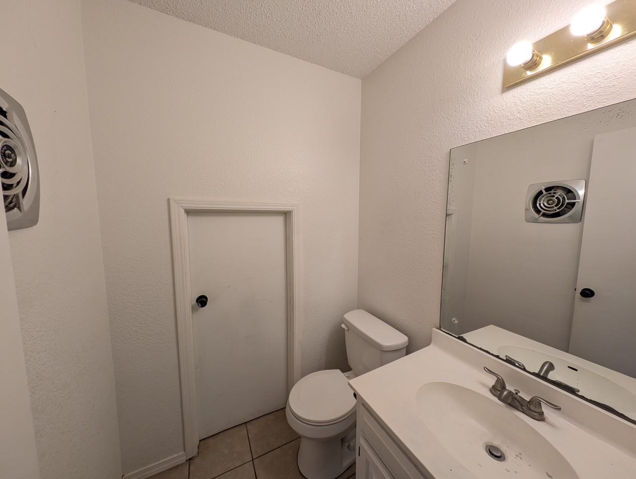 9902 E 22nd Pl #9902 - Photo 5 of 10