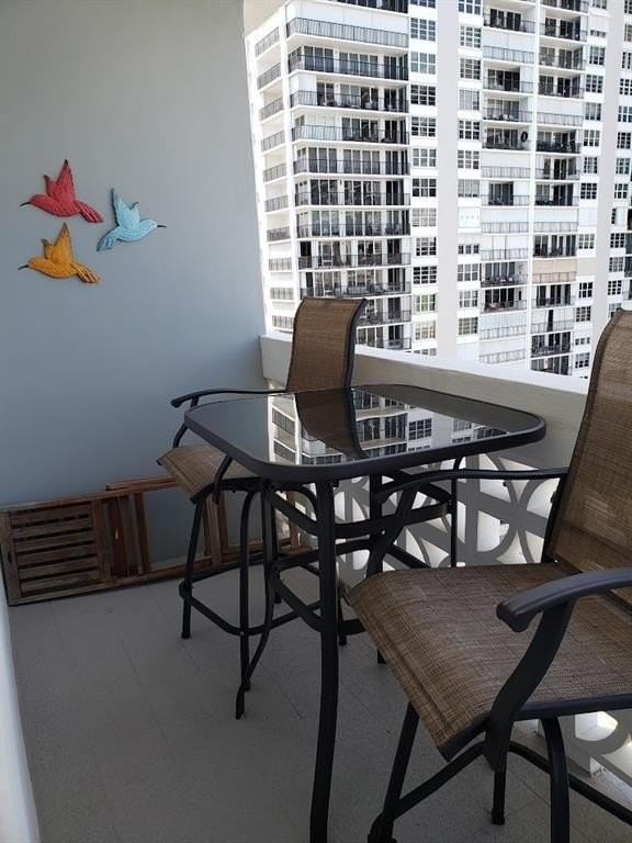 4250 Galt Ocean Dr #14R - Photo 6 of 12