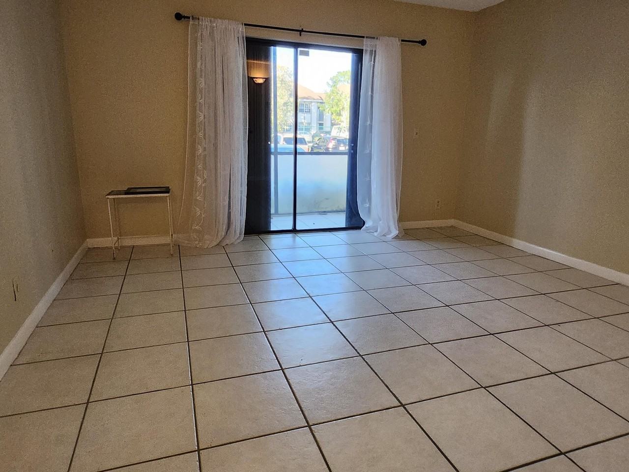545 Trace Cir #105 - Photo 4 of 40
