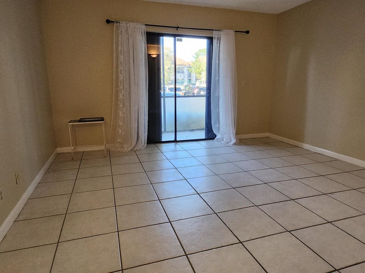 545 Trace Cir #105 - Photo 5 of 40