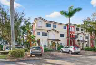 321 Bayfront Dr - Photo 1 of 1