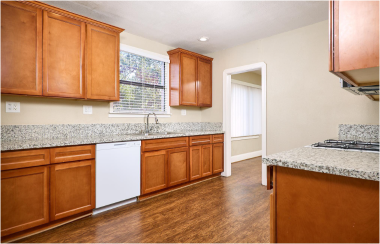 1440 Beach Street - Photo 5 of 30