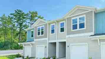 featured image of 150 Hubbard Bend Bend