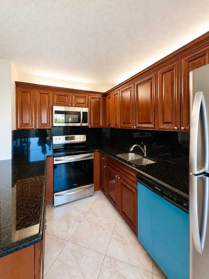 119 Lake Arbor Dr - Photo 2 of 3