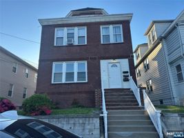 featured image of 31 Morgan Pl ##1