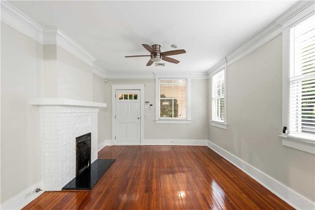 2519 Octavia St - Photo 3 of 32