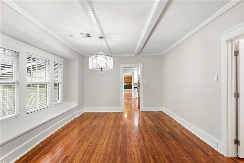2519 Octavia St - Photo 6 of 32