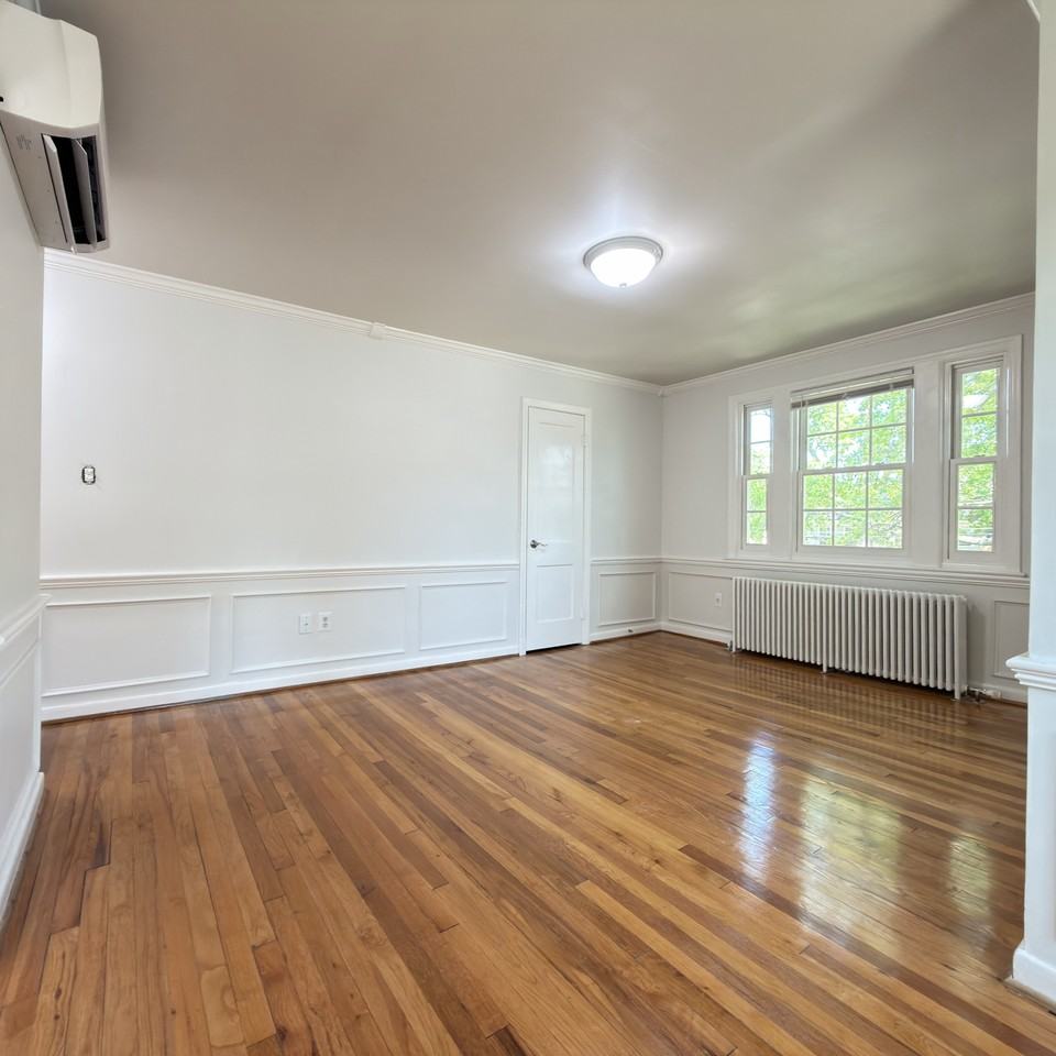 823 S Alfred St #3 - Photo 2 of 26