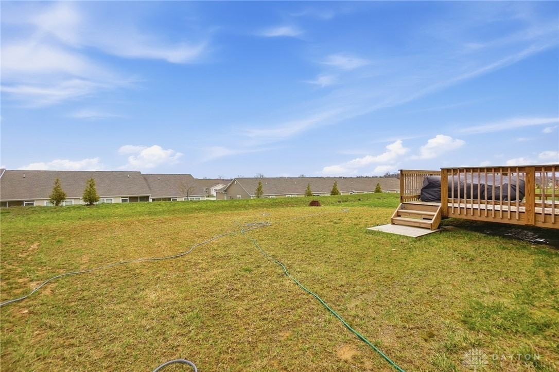 3059 Chamberlin Dr - Photo 2 of 35