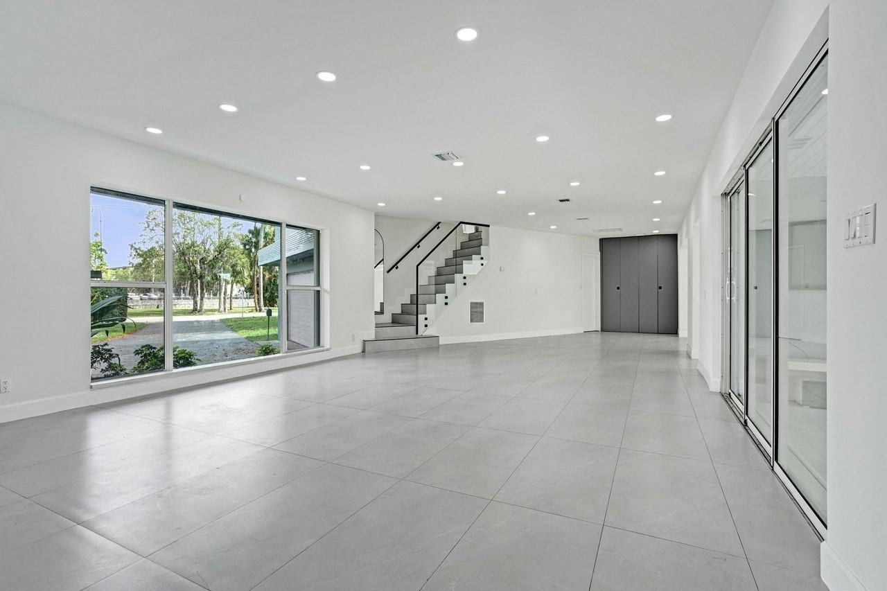 6700 E Tropical Way - Photo 5 of 50