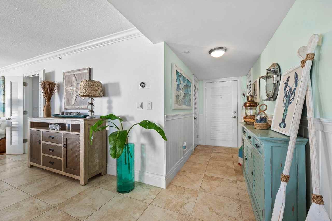 375 Beach Rd #802 - Photo 5 of 39