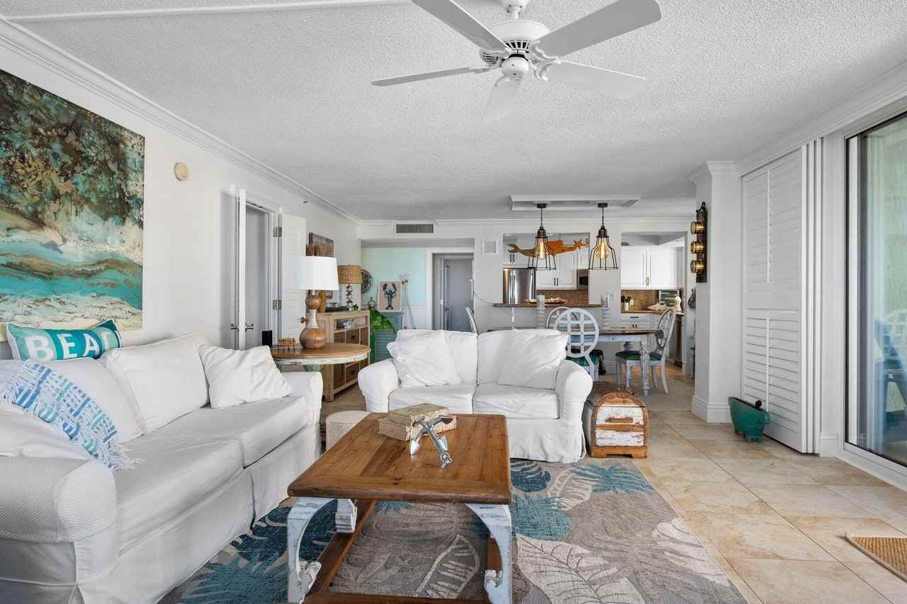 375 Beach Rd #802 - Photo 7 of 39