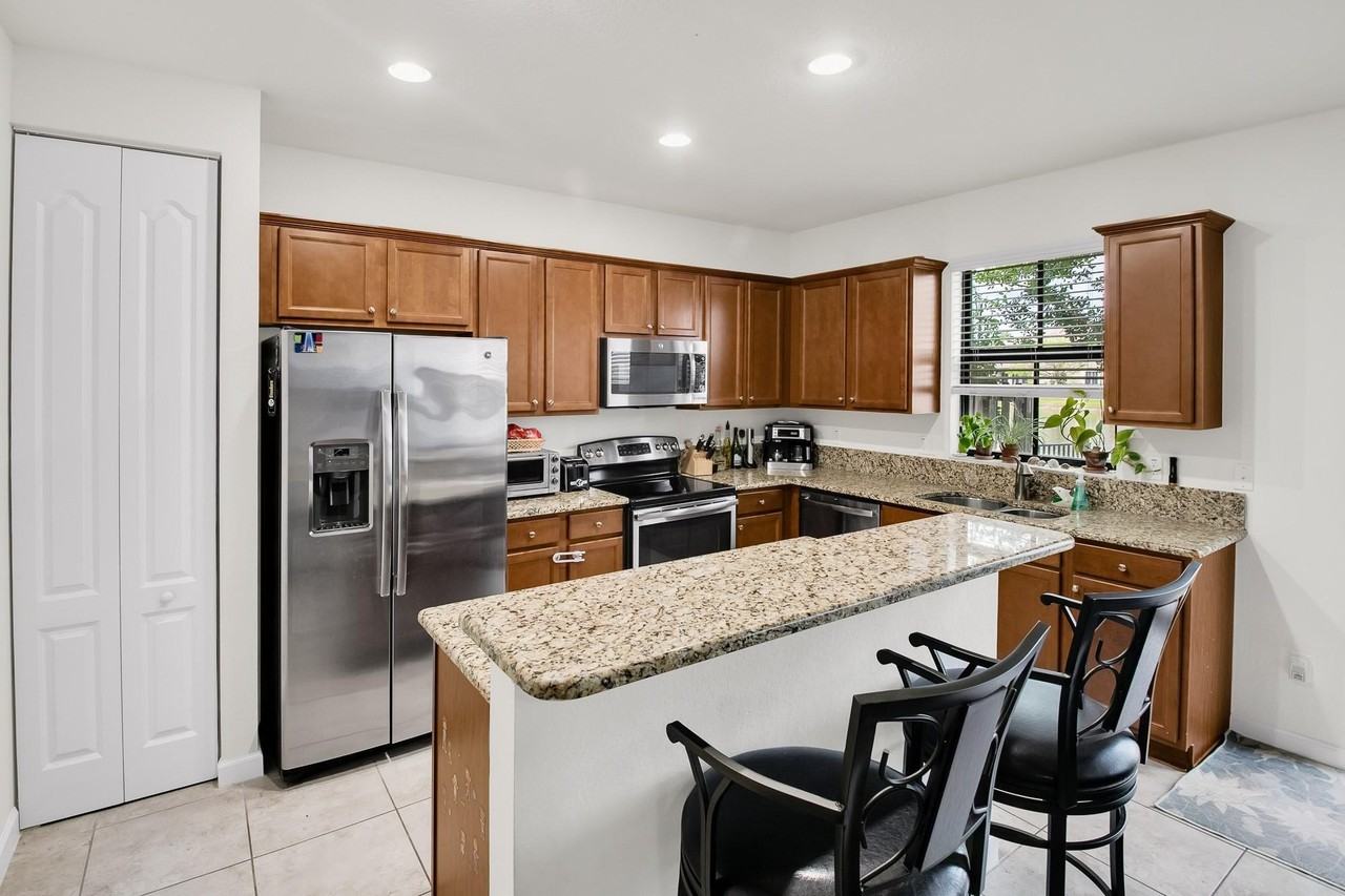 8455 Lakeview Trl #8455 - Photo 5 of 50