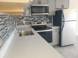 featured image of 2719 Lincoln St #4
