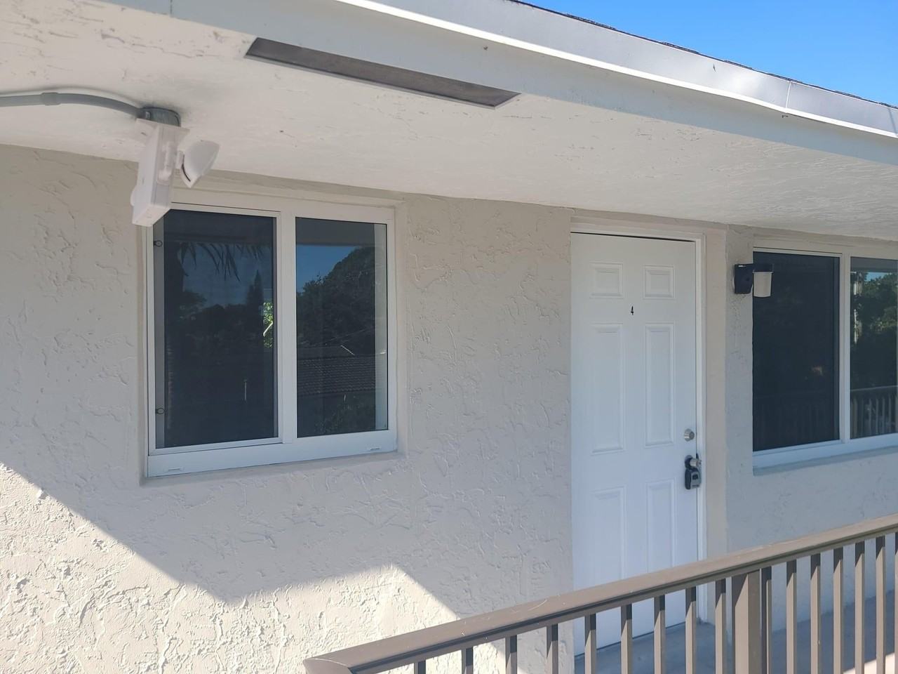 2719 Lincoln St #4 - Photo 2 of 10
