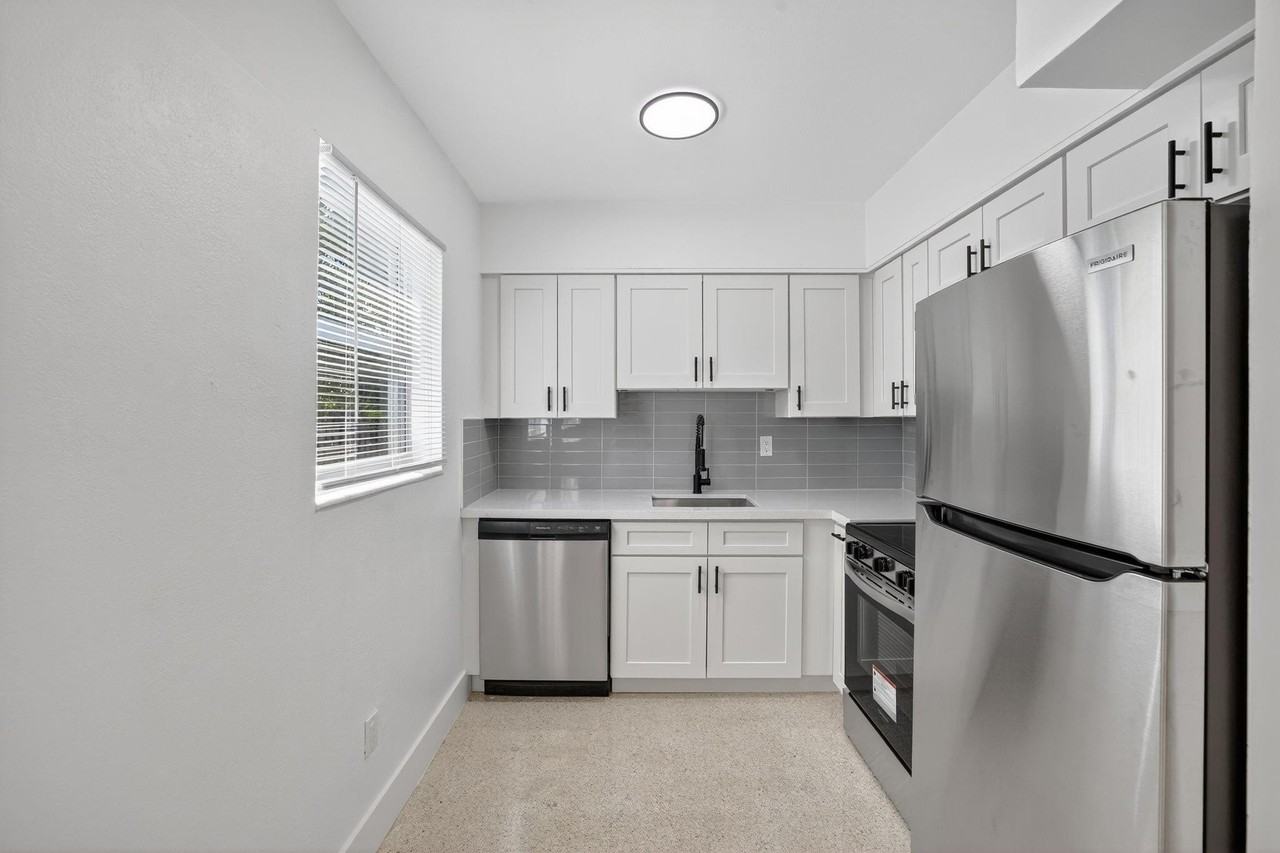 1821 Middle River Dr #1 - Photo 3 of 48