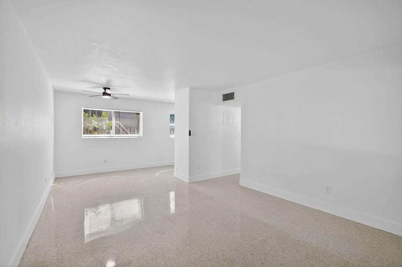 1821 Middle River Dr #1 - Photo 5 of 48