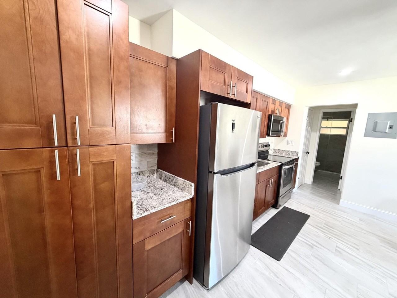 5121 Sw 40th Ave - Photo 7 of 15