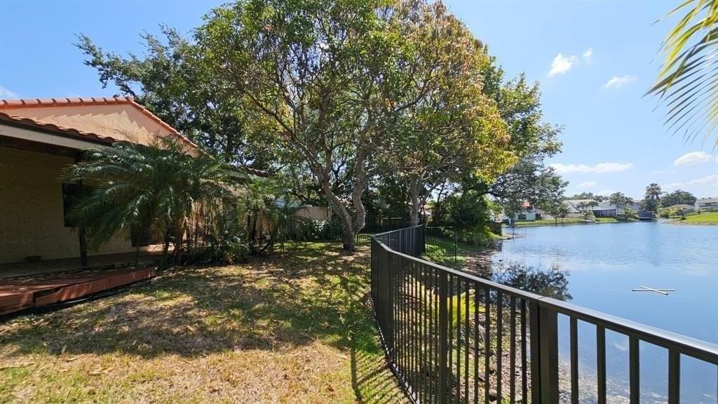 2840 Begonia Way - Photo 3 of 25