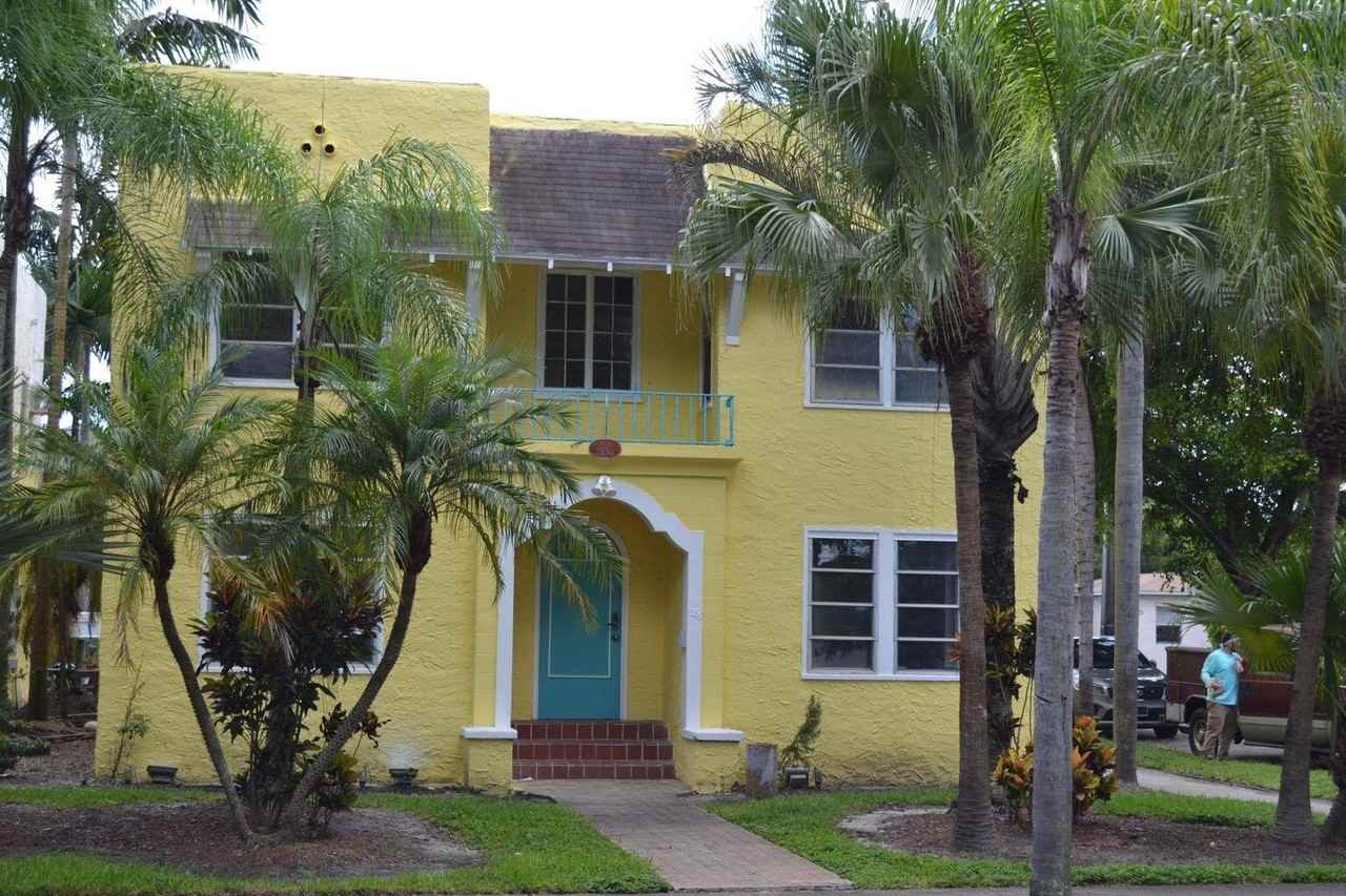 1852 Washington St #2