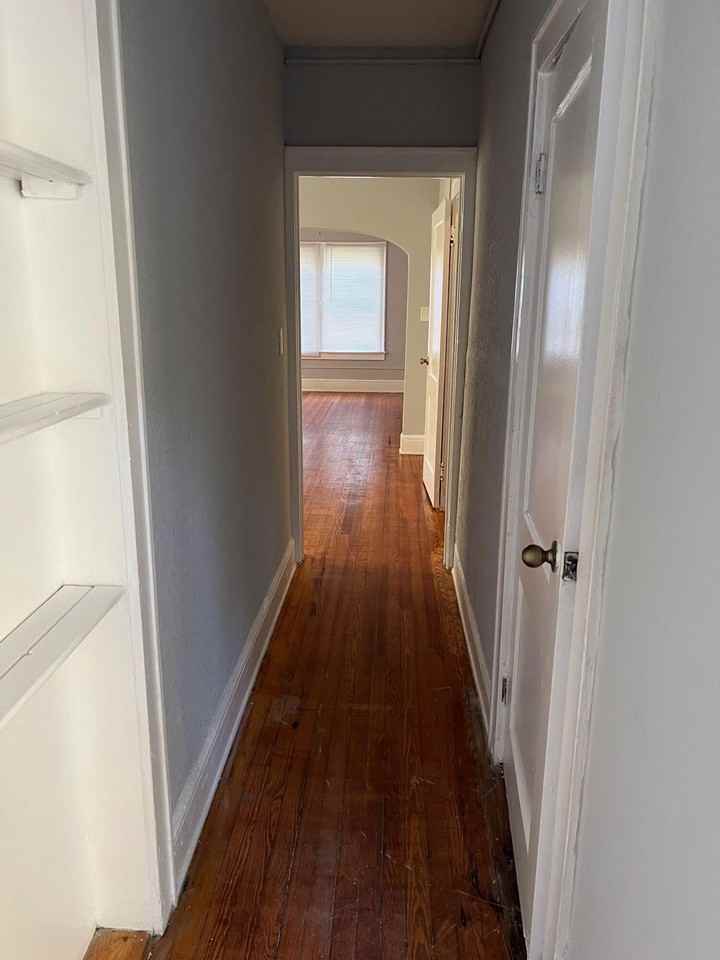 1852 Washington St #2 - Photo 6 of 7